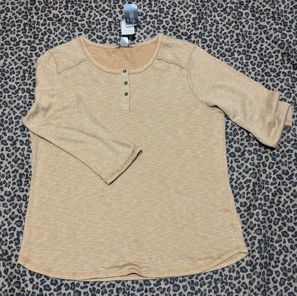 NWT Womens top